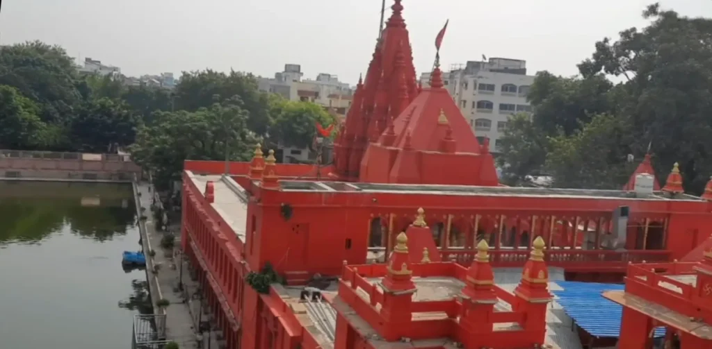 Famous Temple in Varanasi 